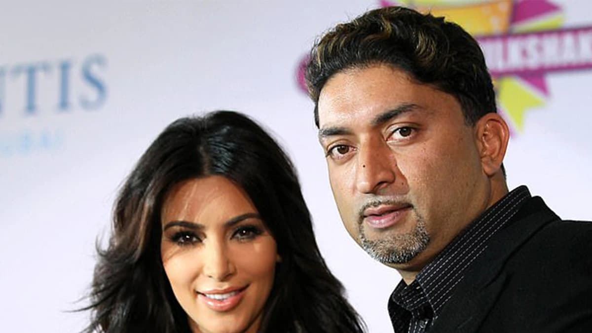 Sheeraz Hasan with Kim Kardashian at a Dubai press conference