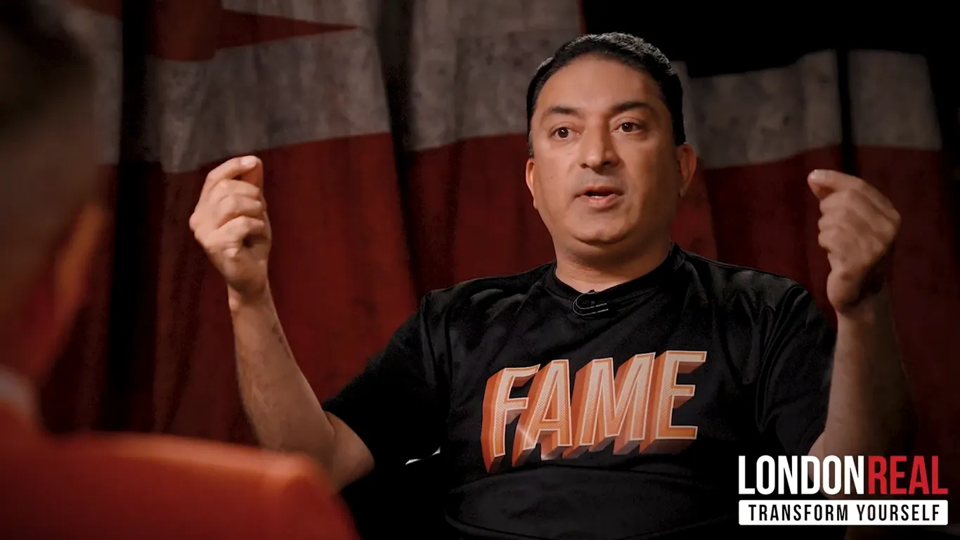 London Real (Brian Rose) - "Fame Is the New Currency"