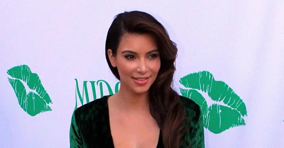 Kim Kardashian's Ex Publicist Reveals 2012 Flour Bomb Red Carpet Incident Was Orchestrated To Publicize Her Perfume